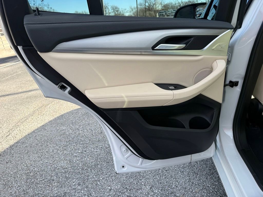 Used 2023 BMW X3 M40i w/ Premium Package image 32