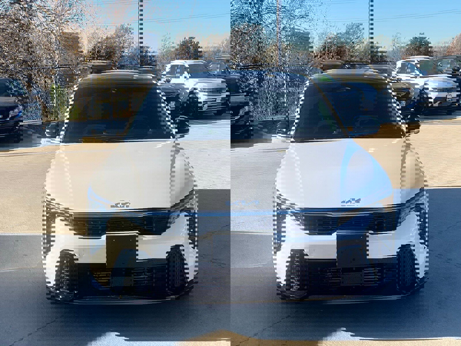 Used 2025 Kia K4 GT-Line Turbo image 2