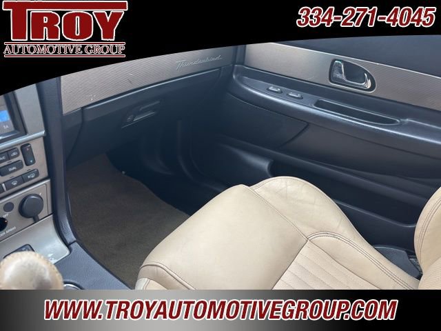 Used 2004 Ford Thunderbird image 33
