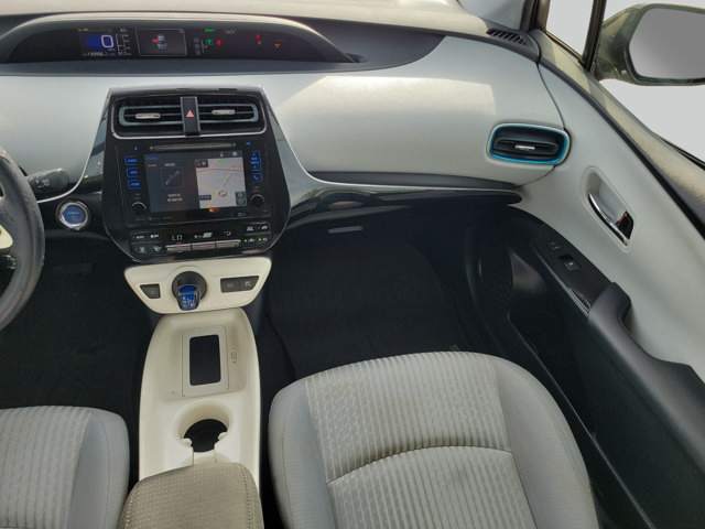 Used 2016 Toyota Prius Three FWD image 15