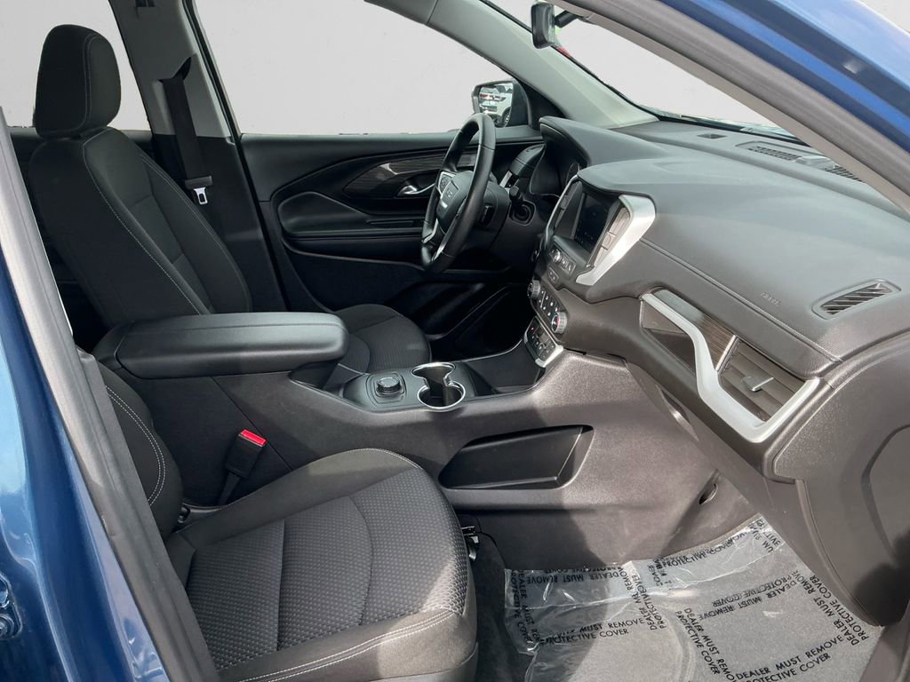 Used 2024 GMC Terrain SLE image 15