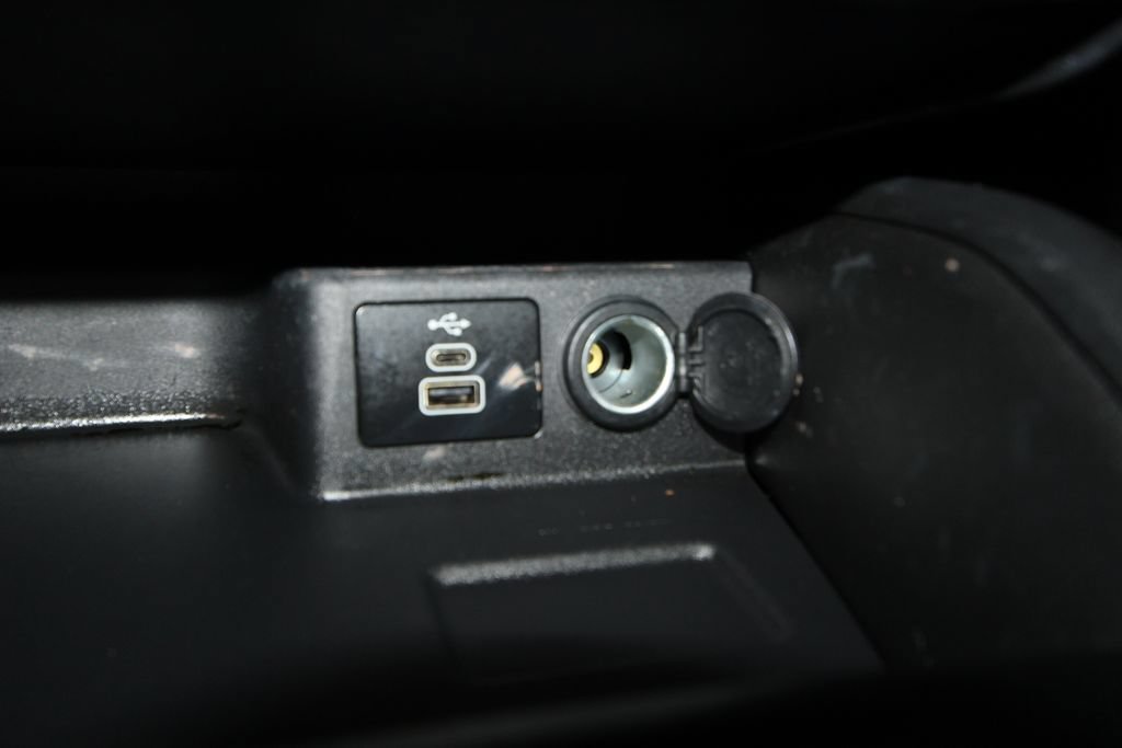 Used 2024 Ford Escape ST-Line w/ Tech Pack #1 FWD image 17