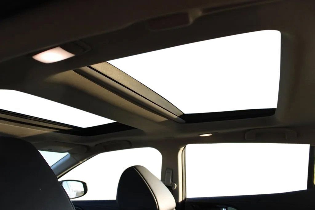 Used 2023 Nissan Maxima SL FWD image 36