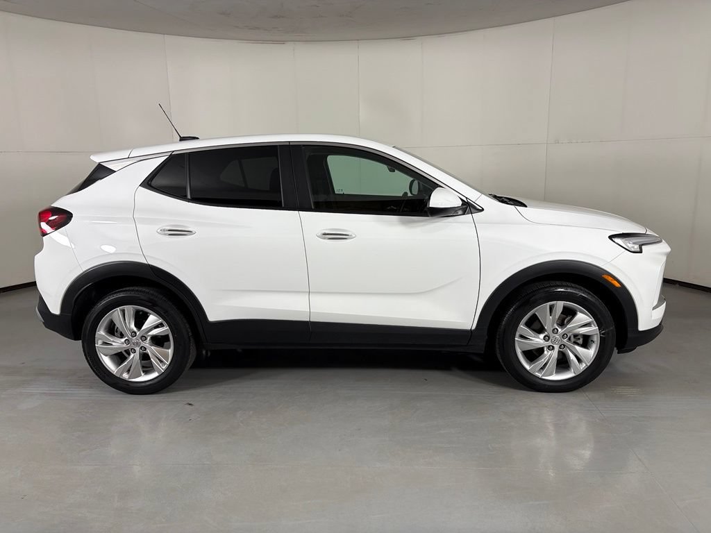 Certified 2024 Buick Encore GX Preferred w/ Comfort Package FWD image 12