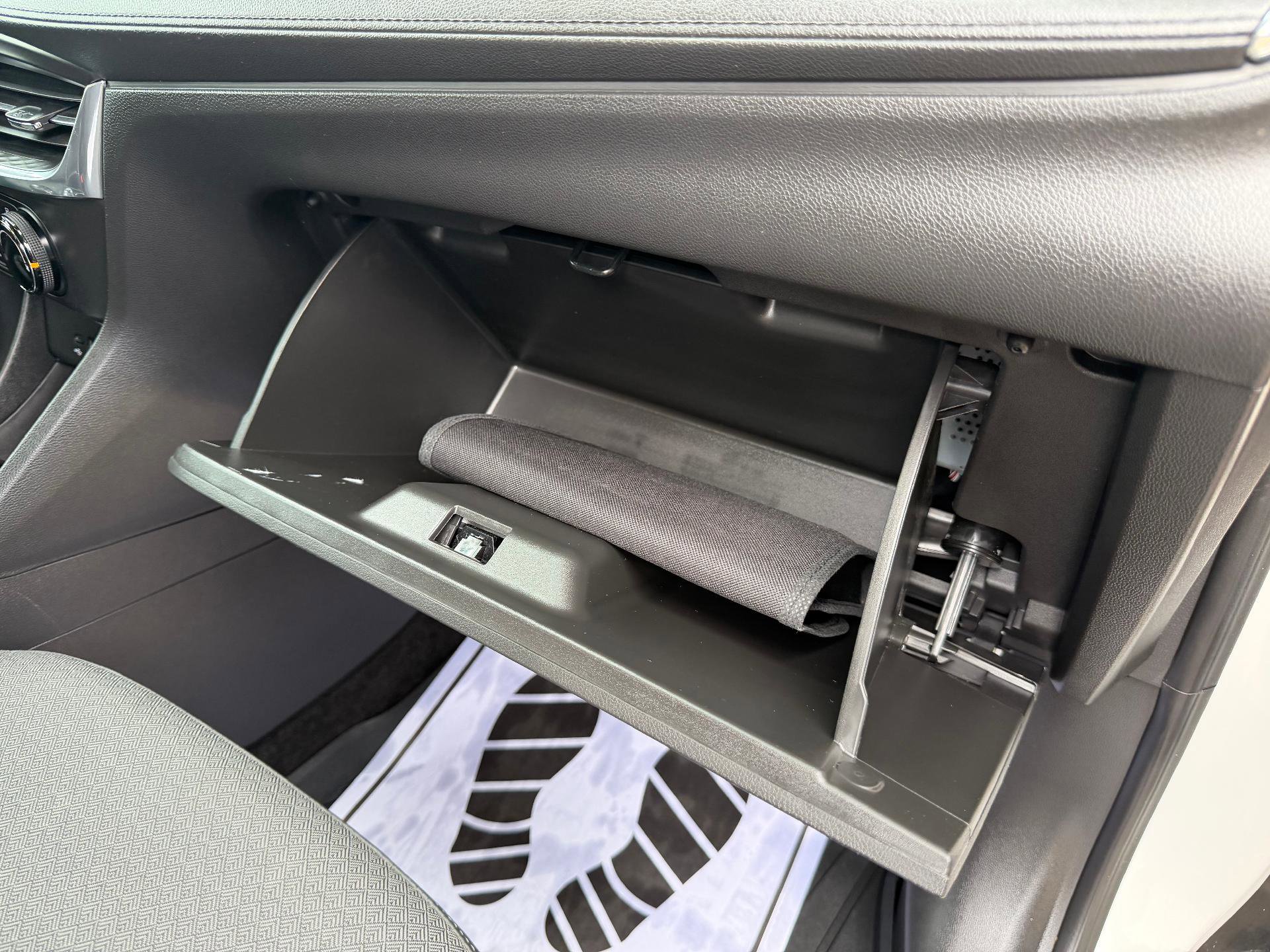 Certified 2024 Buick Encore GX Preferred w/ Comfort Package image 39