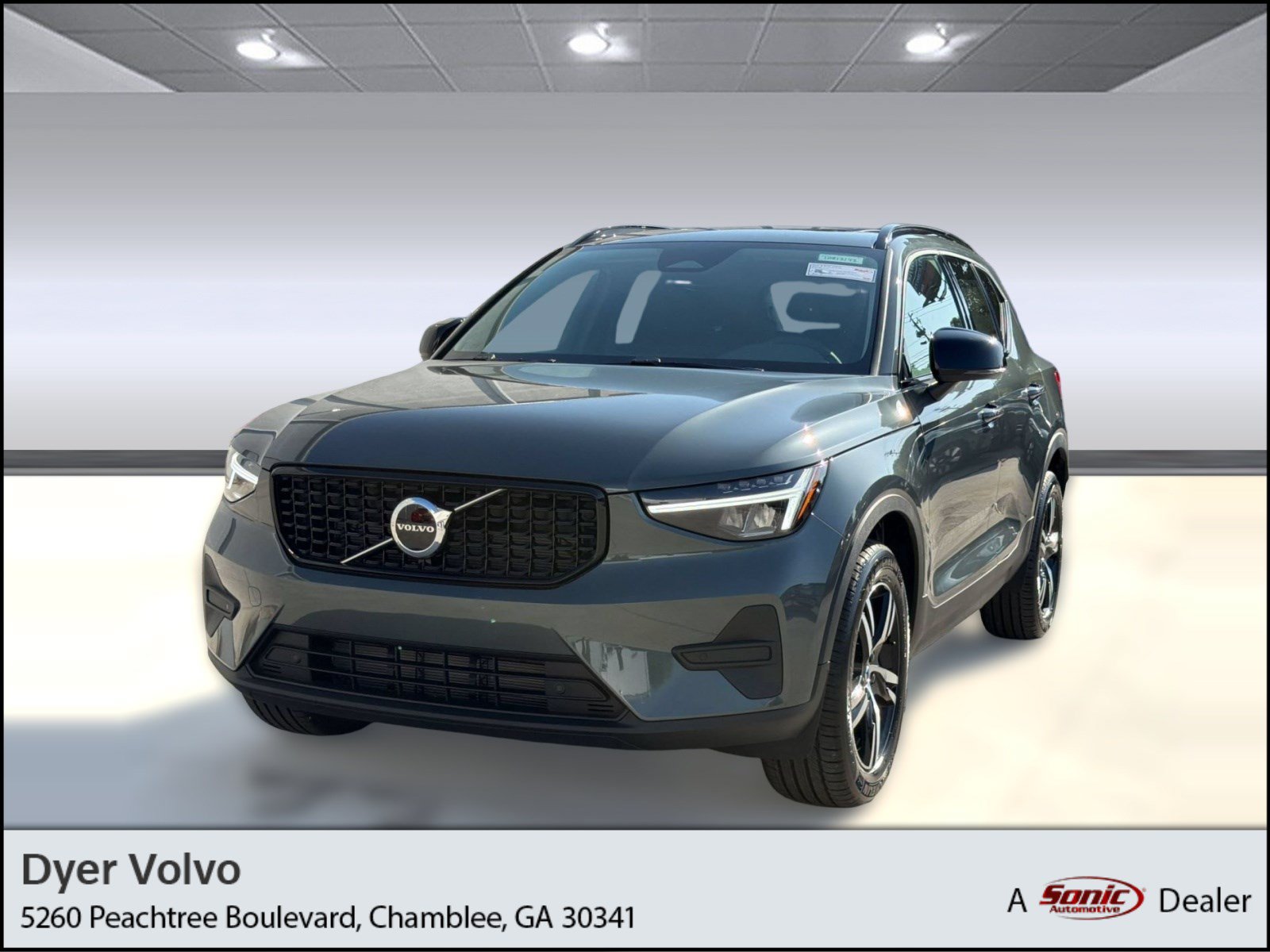 New 2026 Volvo XC40 B5 Core w/ Climate Package AWD/4WD image 1