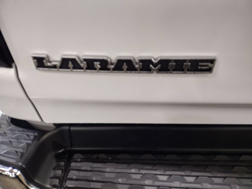 Used 2022 RAM 1500 Laramie AWD/4WD image 17