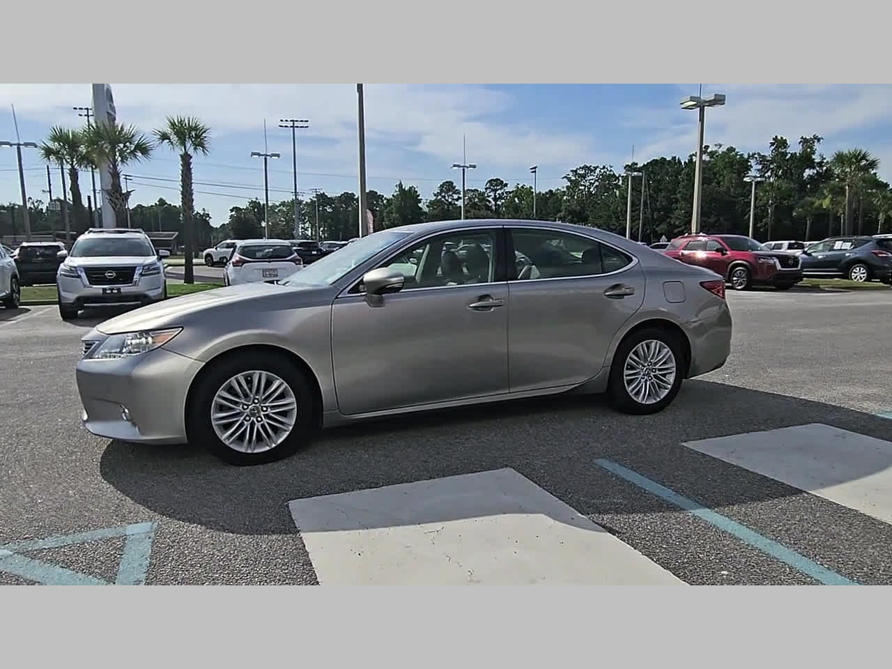 Used 2015 Lexus ES 350 w/ Luxury Package FWD image 26