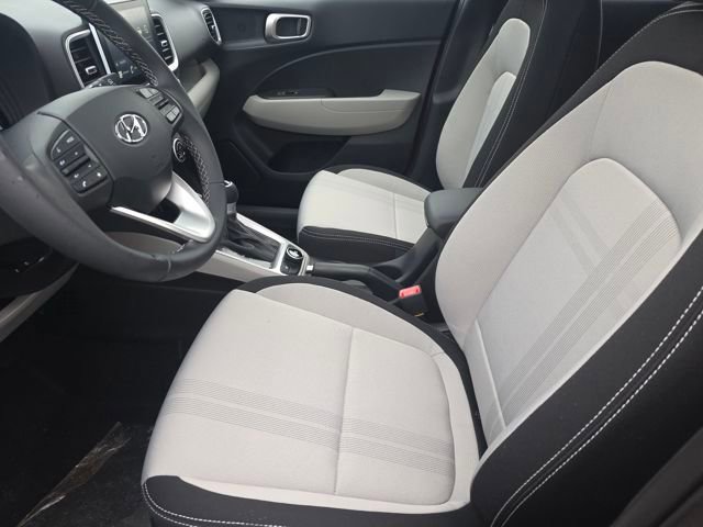 New 2026 Hyundai Venue SEL FWD image 27