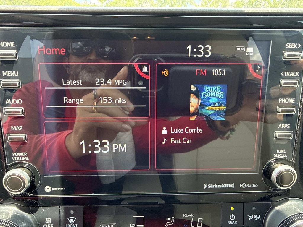 Used 2021 Toyota Highlander XLE FWD image 34
