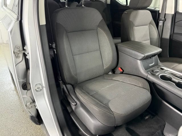 Used 2019 Chevrolet Traverse LT FWD image 23