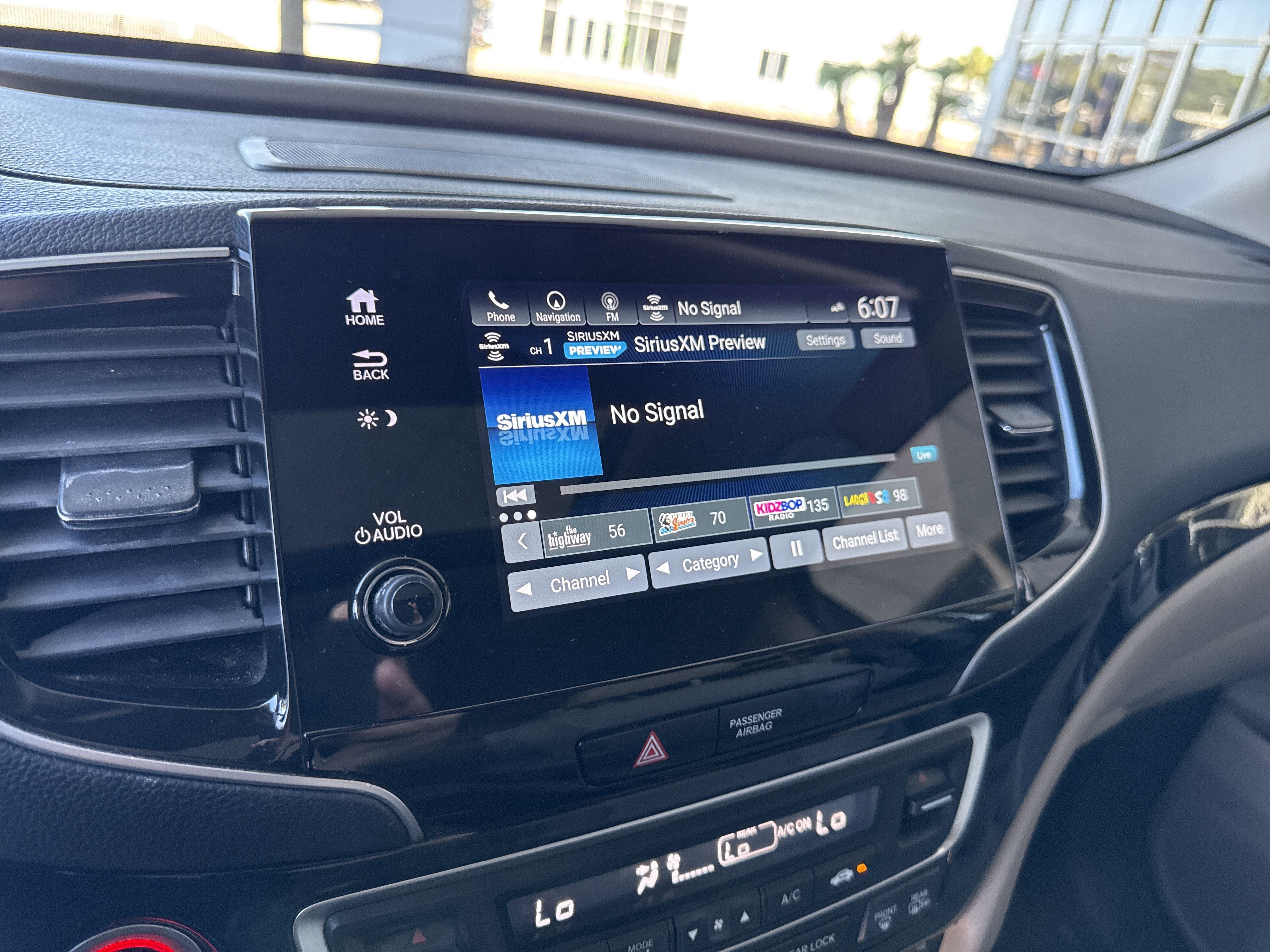Used 2021 Honda Pilot Touring image 26