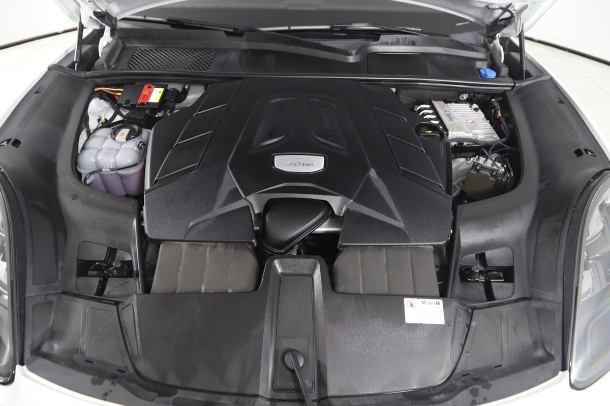 Used 2020 Porsche Cayenne AWD/4WD image 62