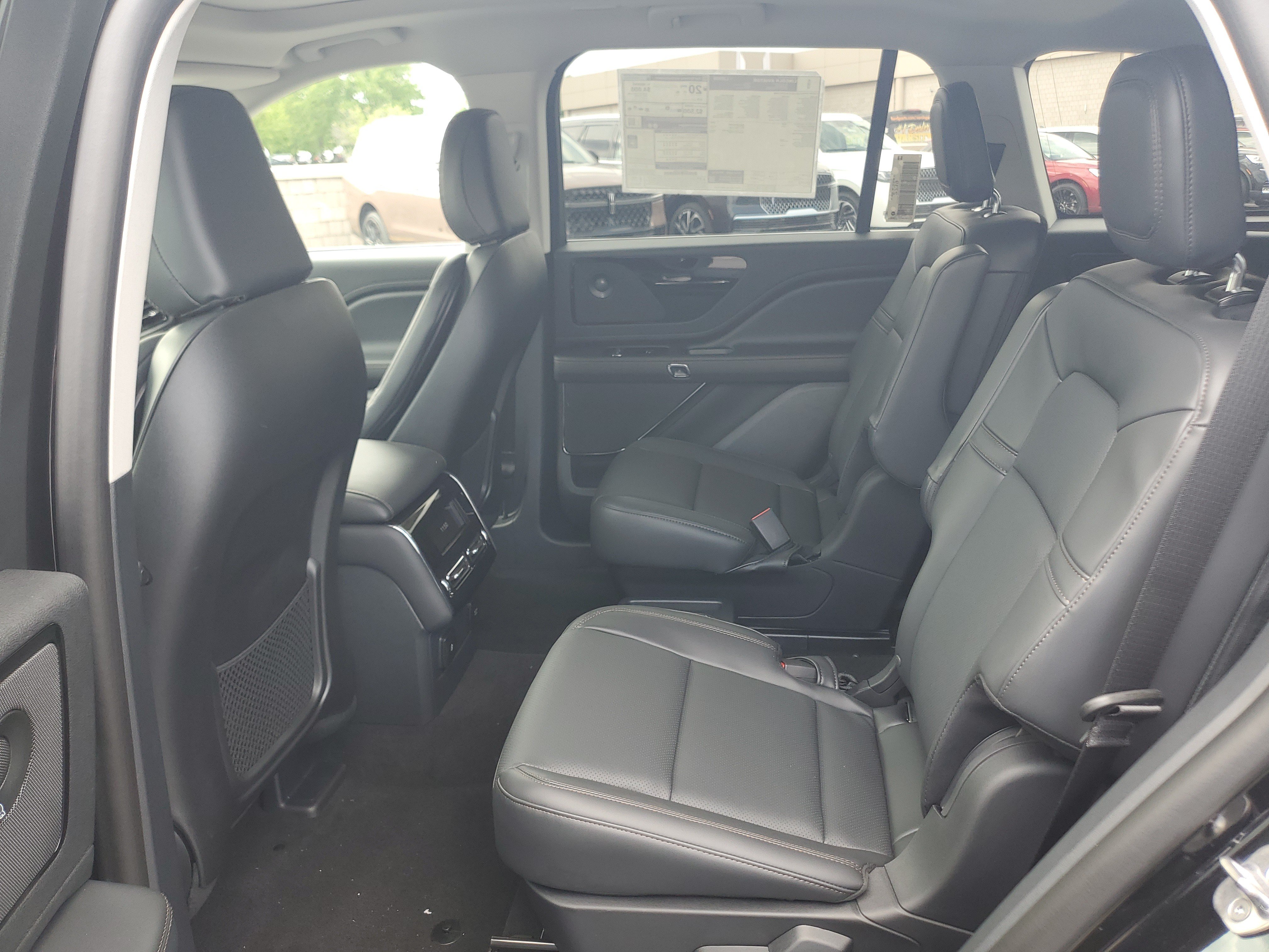 New 2026 Lincoln Aviator AWD image 23