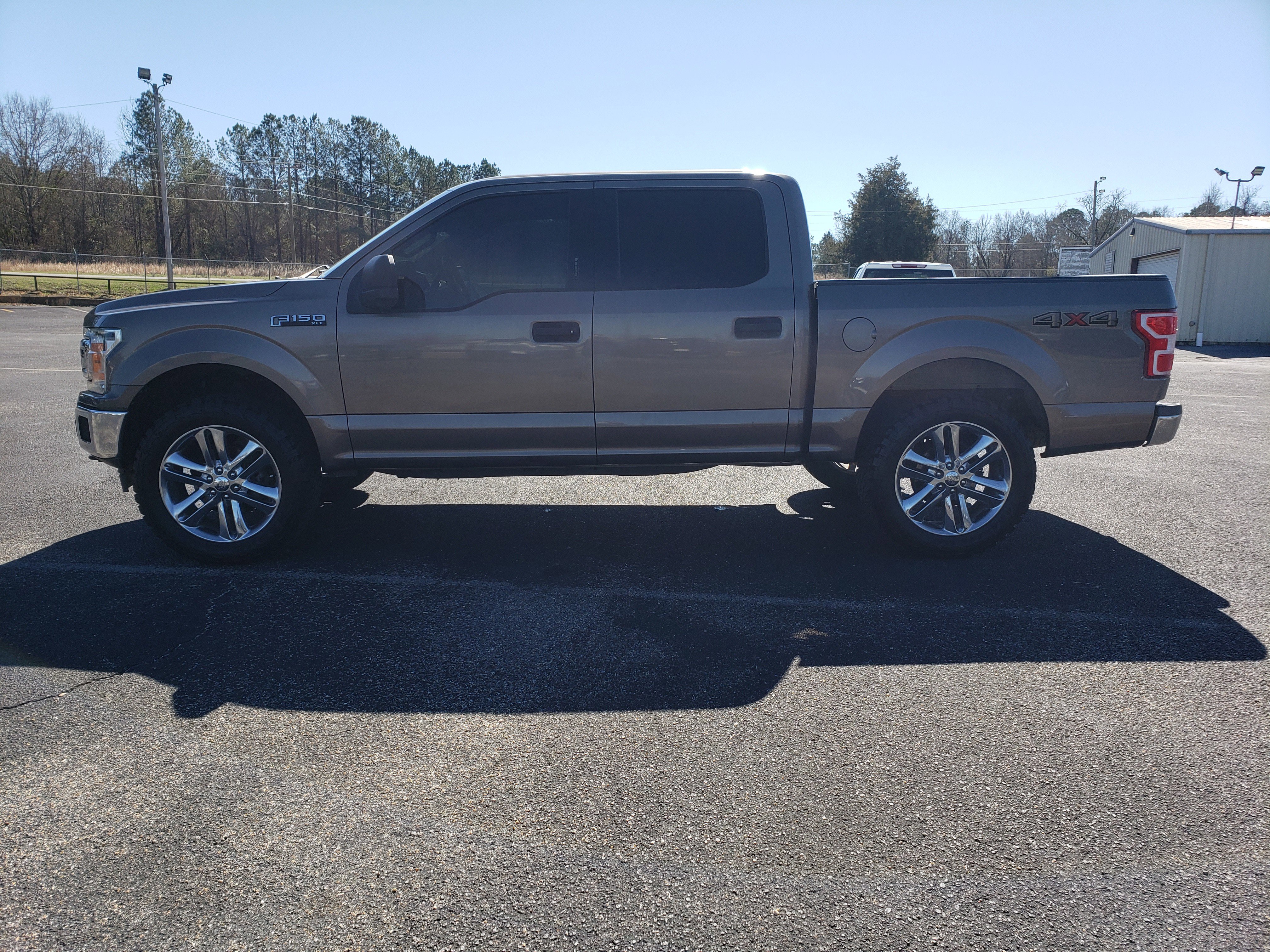 Used 2020 Ford F150 XLT w/ Equipment Group 301A Mid image 6