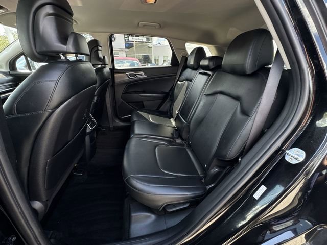 Used 2023 Kia Sportage EX FWD image 24