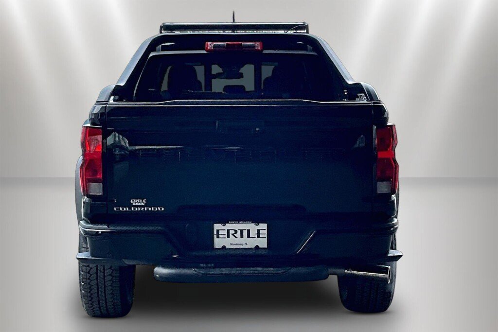 Used 2025 Chevrolet Colorado Trail Boss w/ Midnight Edition image 5