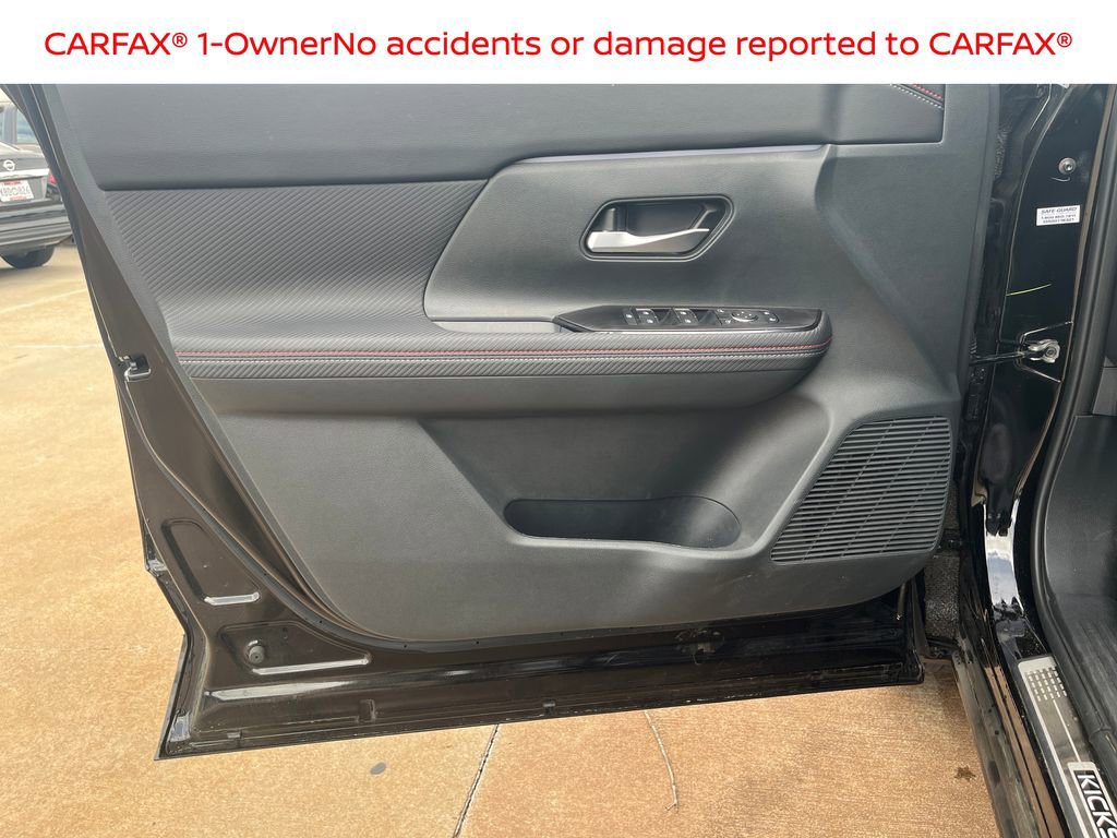 Certified 2025 Nissan Kicks SR w/ Illumination Package image 14