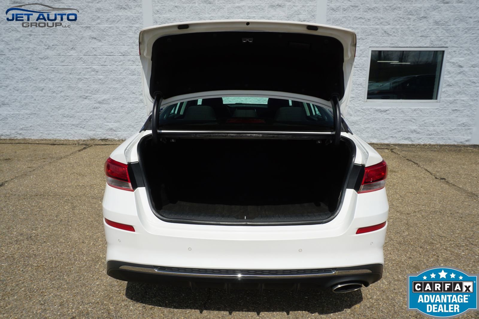 Used 2019 Kia Optima LX image 16