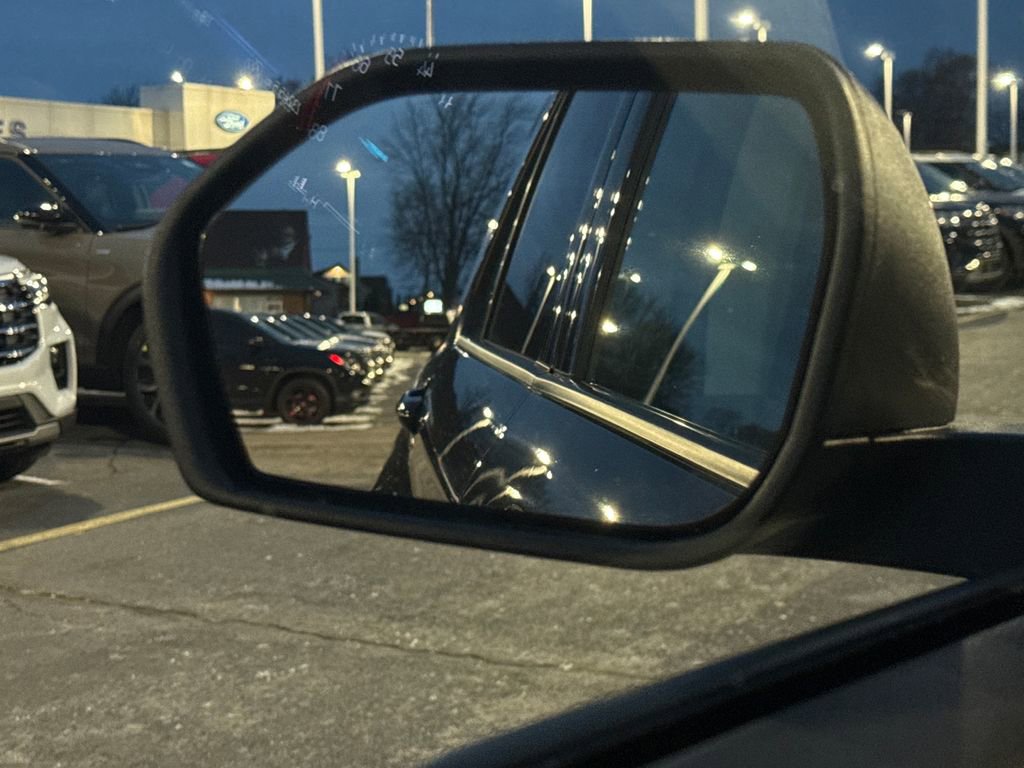 Used 2023 Ford Explorer XLT w/ Equipment Group 202A image 33