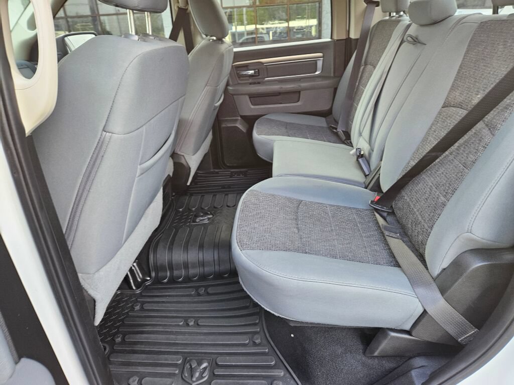 Used 2019 RAM 1500 Classic SLT w/ Protection Group AWD/4WD image 15