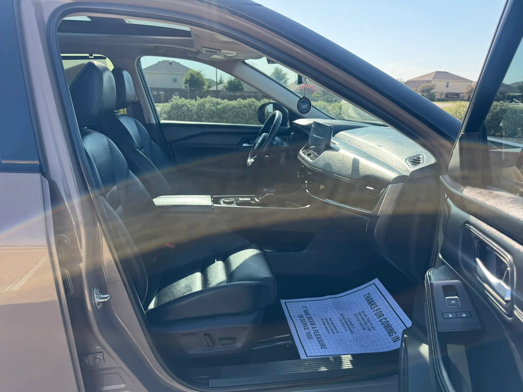 Used 2024 Nissan Rogue SL w/ SL Premium Package AWD/4WD image 32