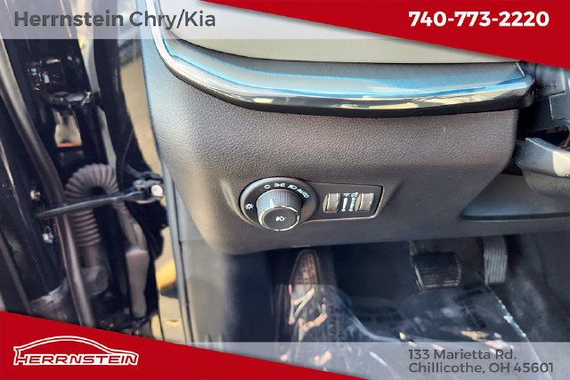 Used 2023 Jeep Compass Limited w/ Elite Group AWD/4WD image 17