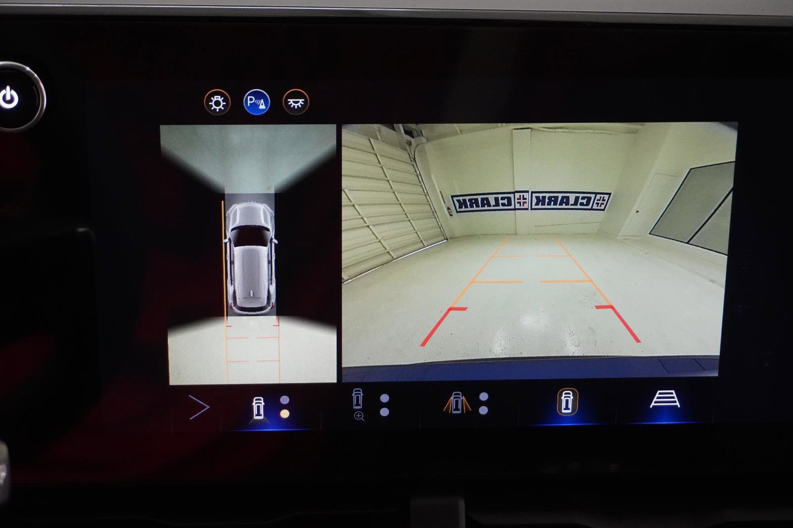 New 2026 Chevrolet Equinox RS w/ Convenience Package III image 30