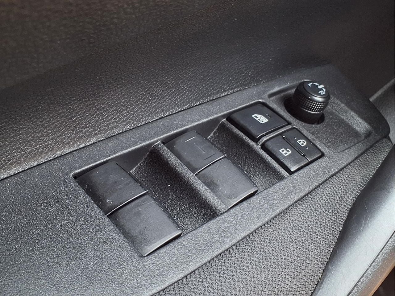 Used 2024 Toyota Corolla LE FWD image 26