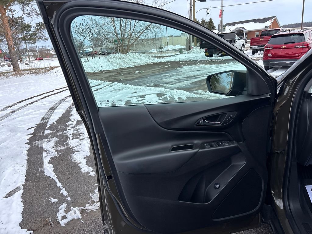 Used 2024 Chevrolet Equinox LT w/ LPO, Floor Liner Package image 26