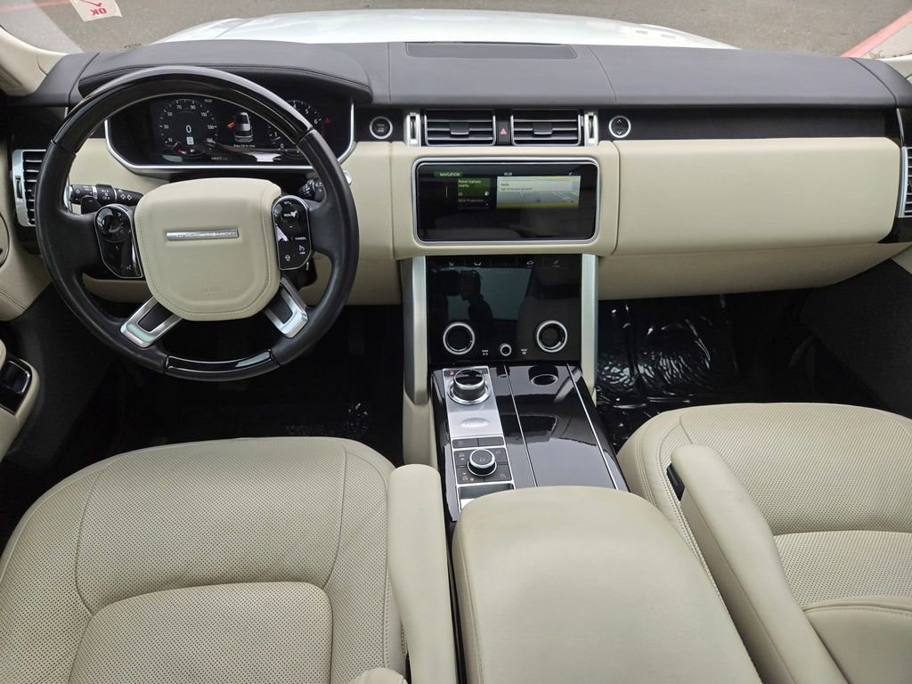 Used 2020 Land Rover Range Rover HSE image 18