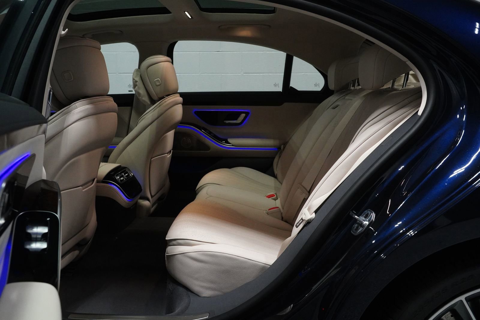 New 2026 Mercedes-Benz S 500 4MATIC image 11