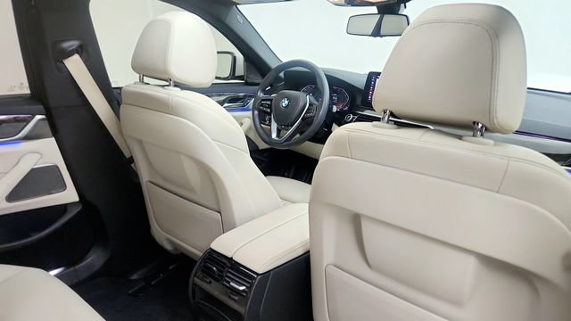 Used 2021 BMW 540i w/ Executive Package RWD image 40
