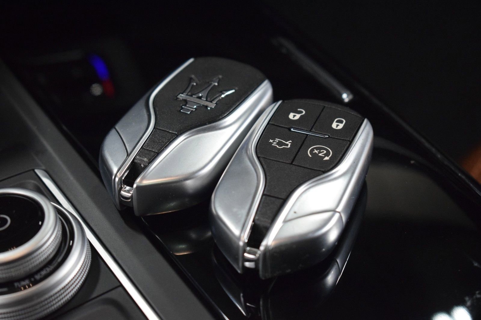 Used 2023 Maserati Levante GT AWD/4WD image 42
