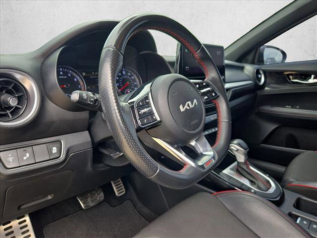 Used 2022 Kia Forte GT w/ GT Technology Package FWD image 10