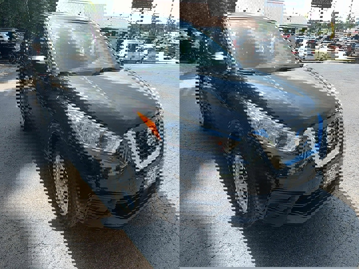 Used 2020 Nissan Kicks S image 4