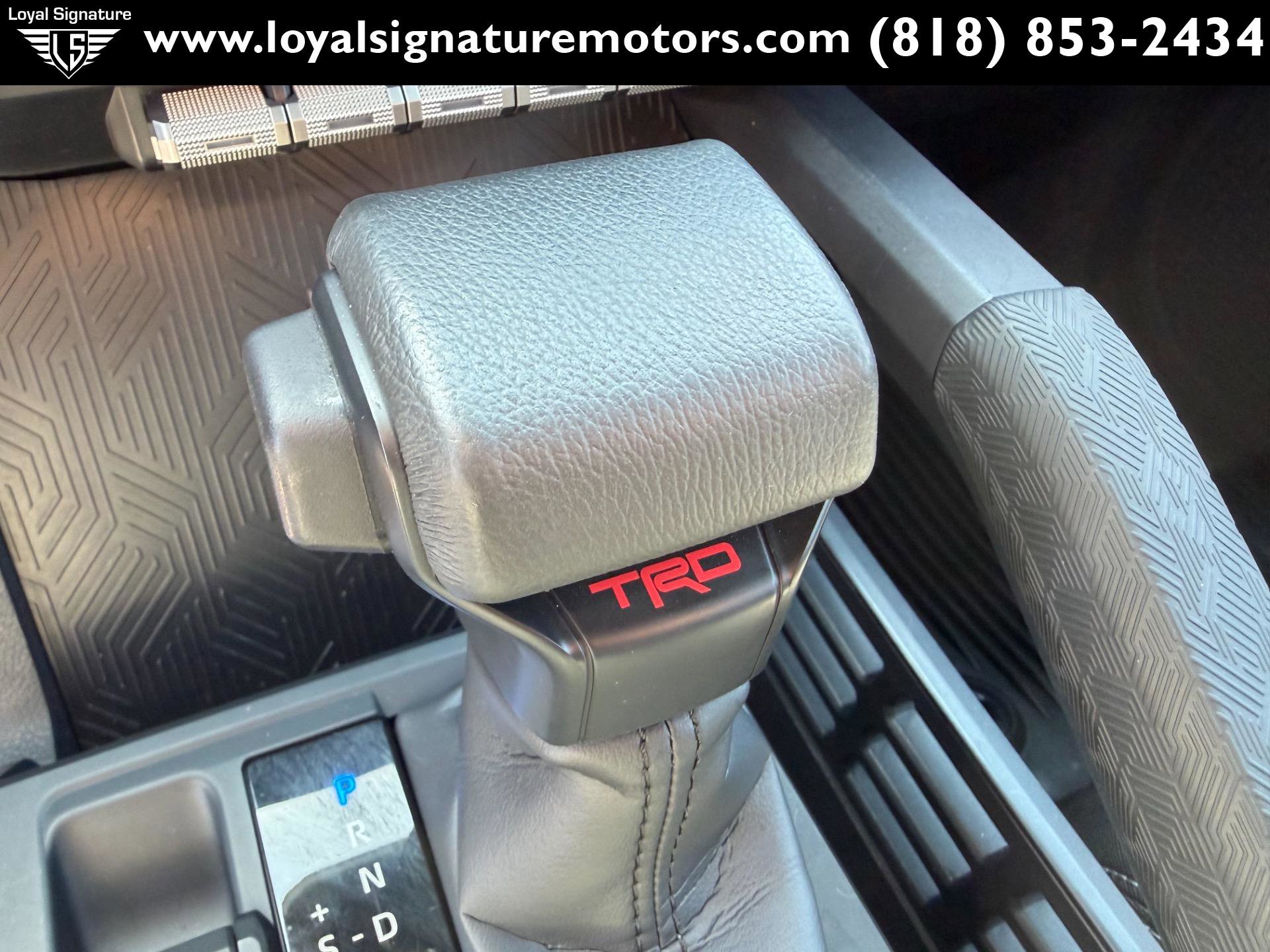 Used 2025 Toyota Tacoma TRD Sport AWD/4WD image 27
