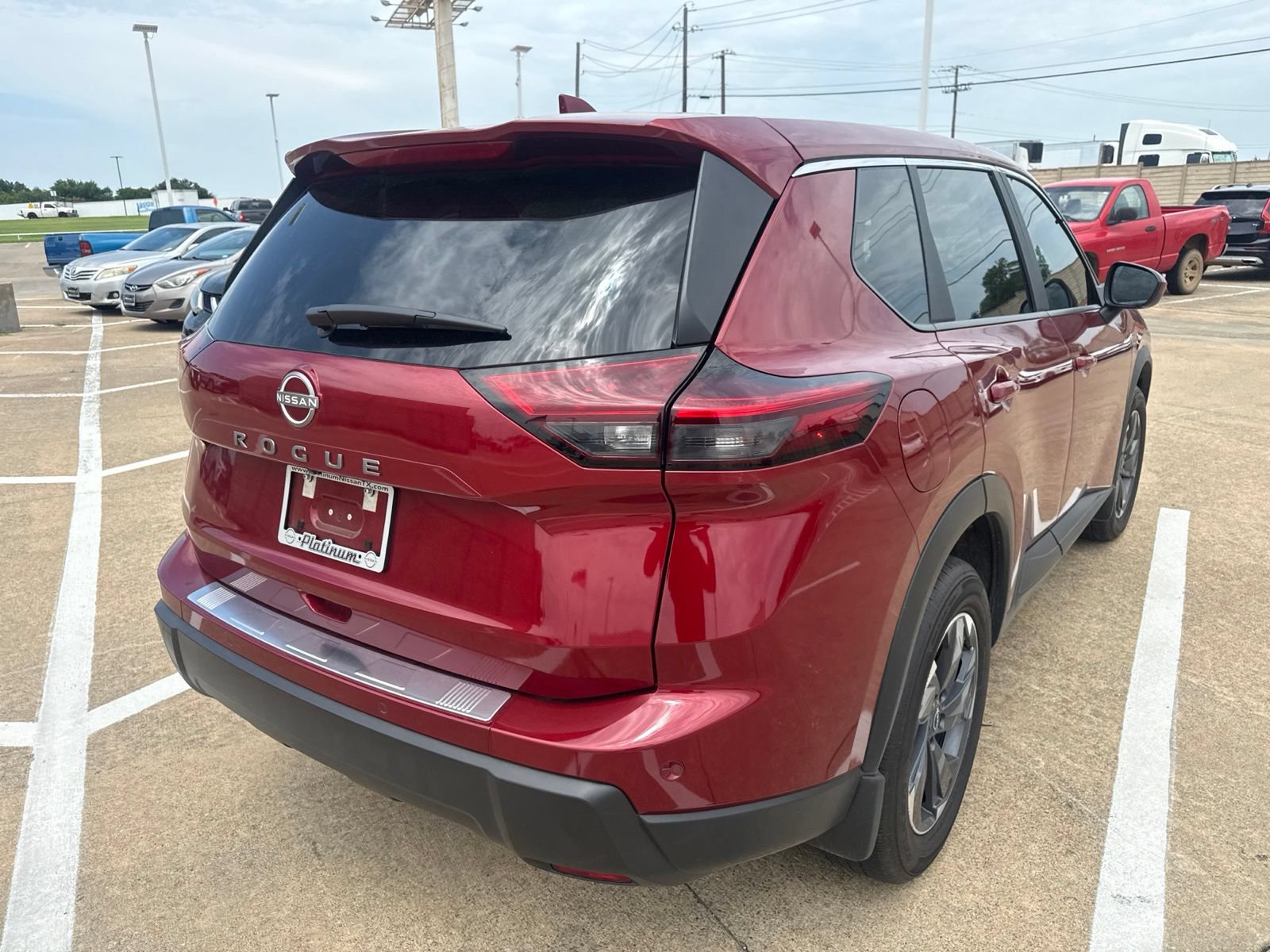 Used 2026 Nissan Rogue SV w/ Cold Weather Package FWD image 7