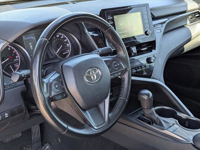 Used 2023 Toyota Camry SE image 10