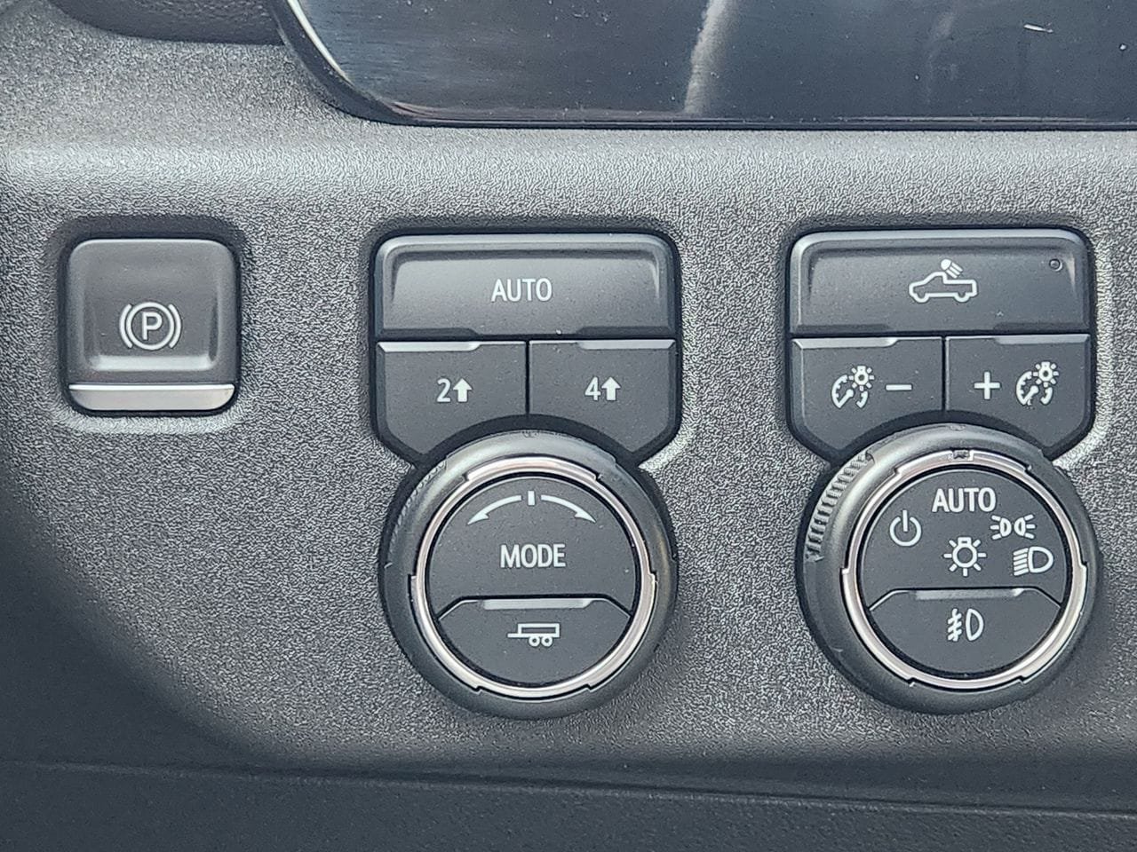 Used 2023 Chevrolet Silverado 1500 RST AWD/4WD image 21