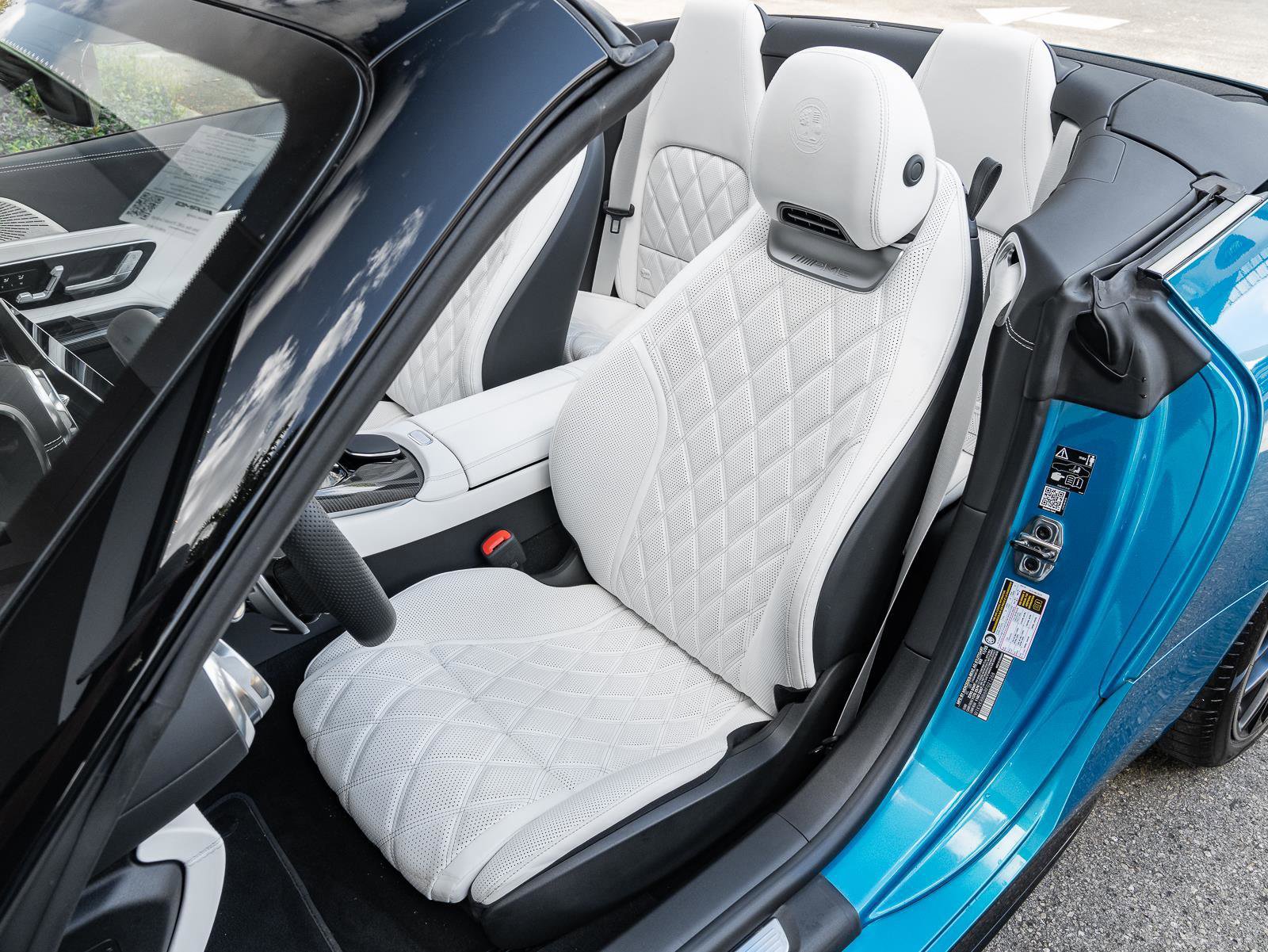 Used 2024 Mercedes-Benz SL 63 AMG 4MATIC image 4