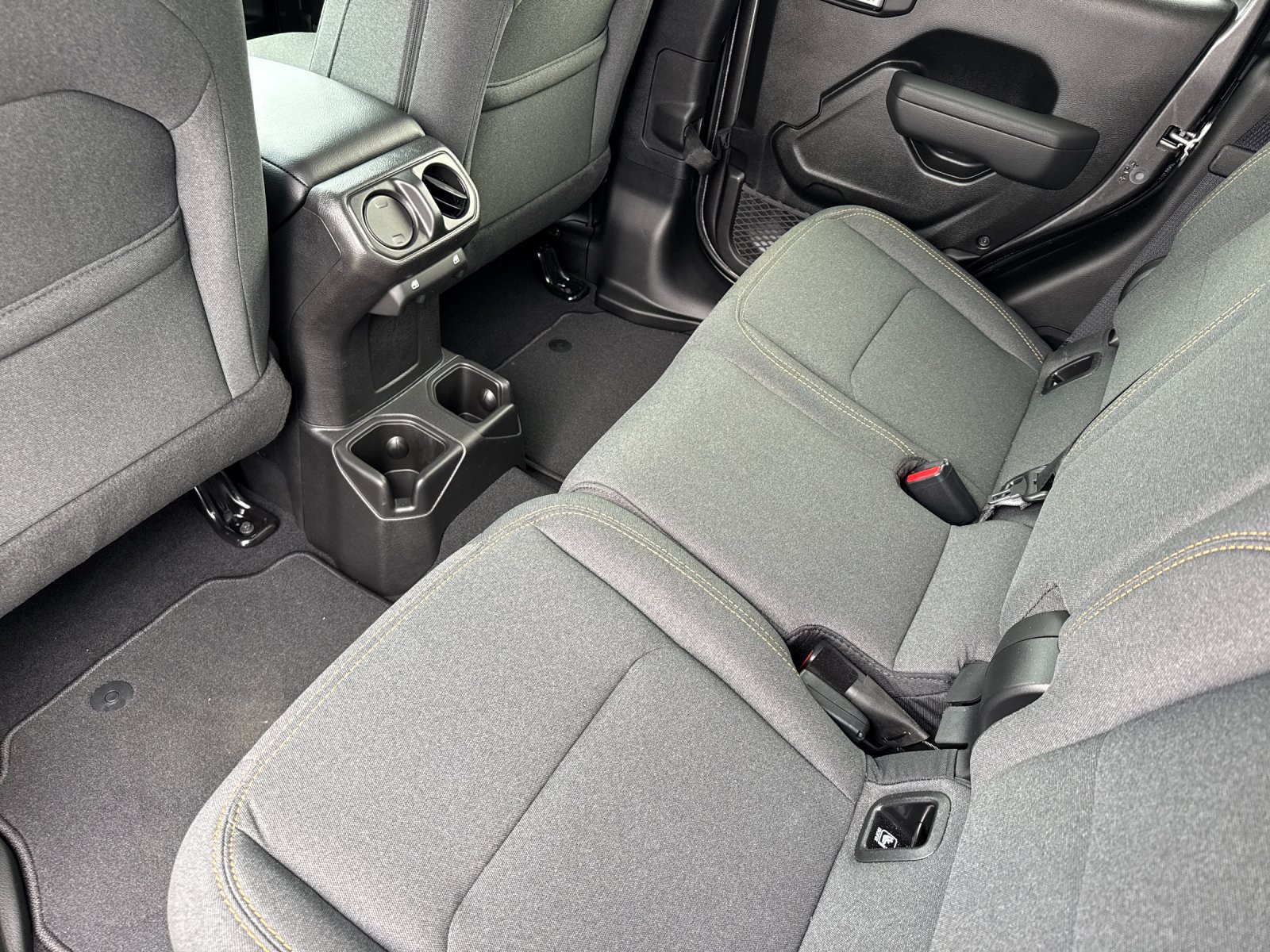 New 2026 Jeep Gladiator Sport AWD/4WD image 12