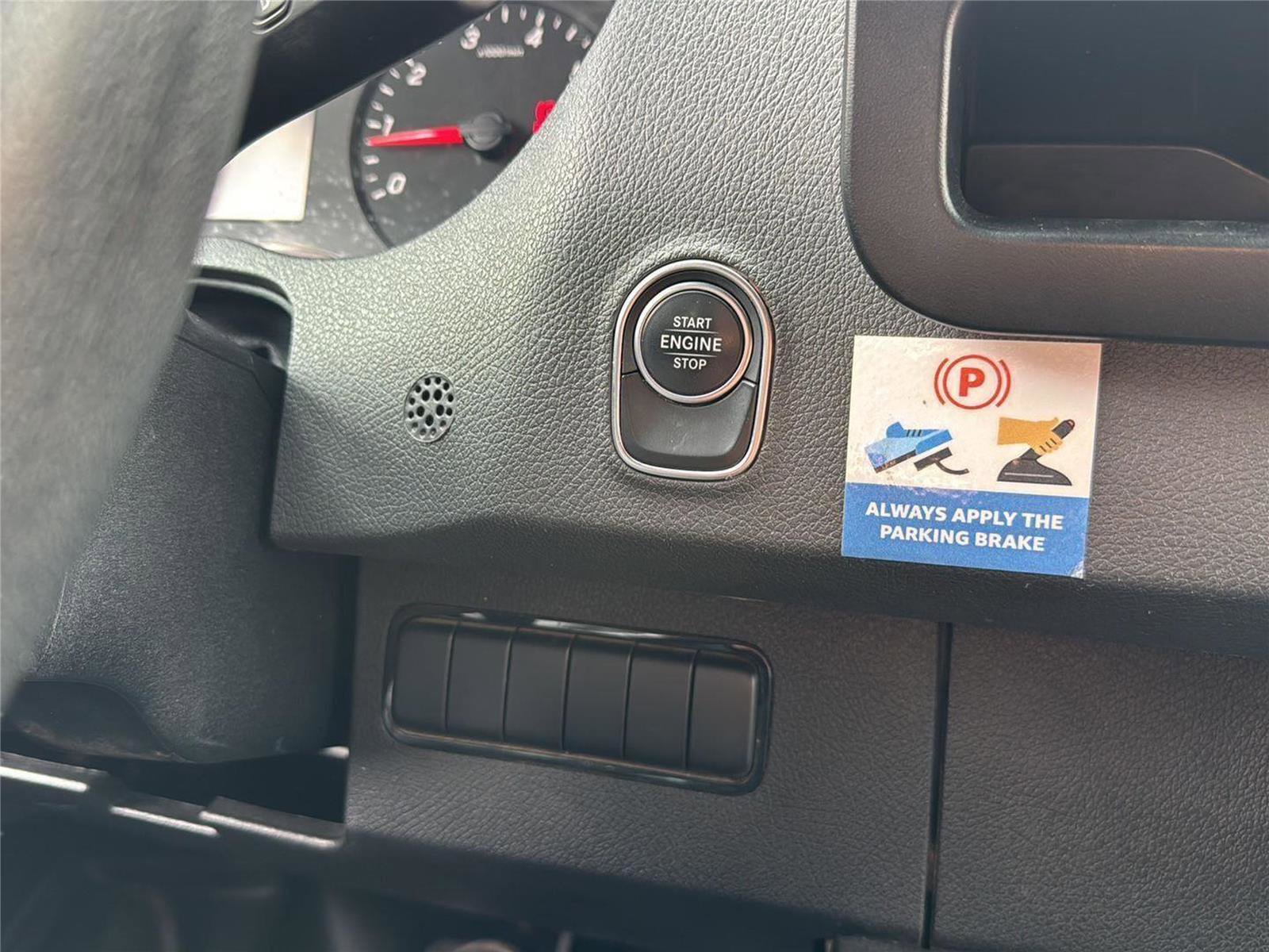 Used 2021 Mercedes-Benz Sprinter 2500 image 5