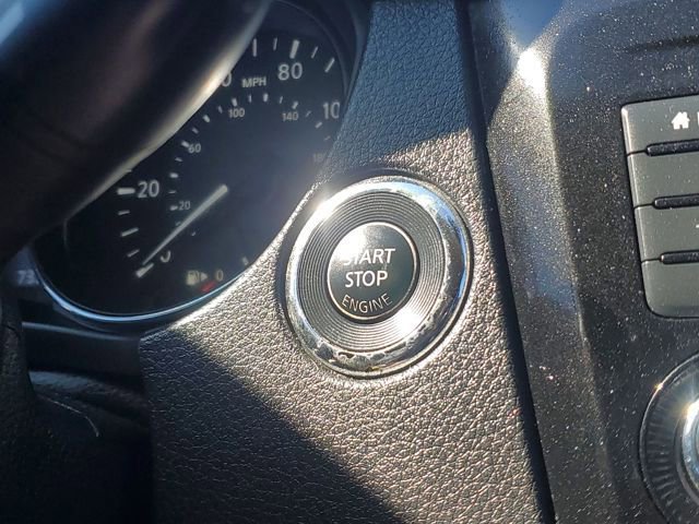 Used 2019 Nissan Rogue Sport SV image 17