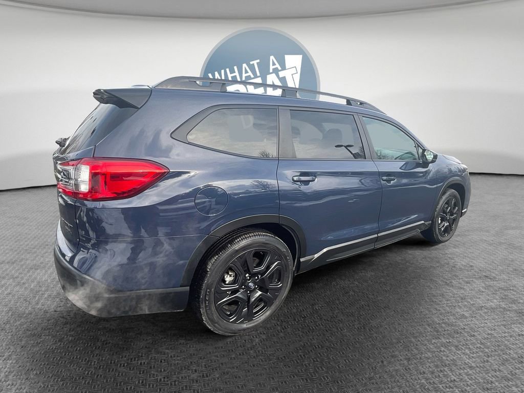 Used 2025 Subaru Ascent Onyx Edition image 3