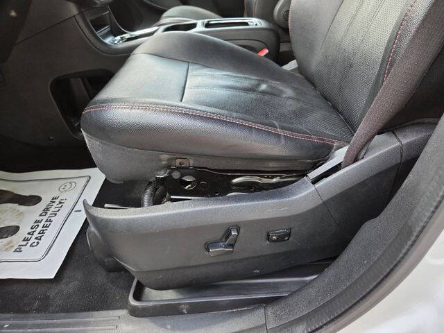 Used 2020 Dodge Grand Caravan GT FWD image 13