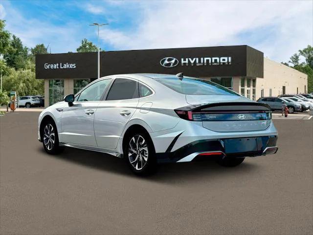 New 2025 Hyundai Sonata SEL FWD image 5