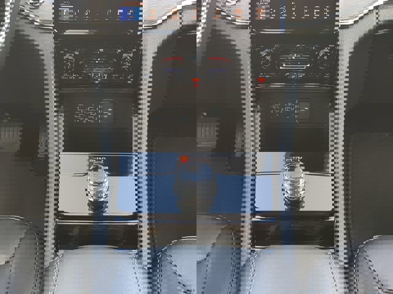 Certified 2023 Jeep Grand Cherokee Limited w/ Black Appearance Package image 17