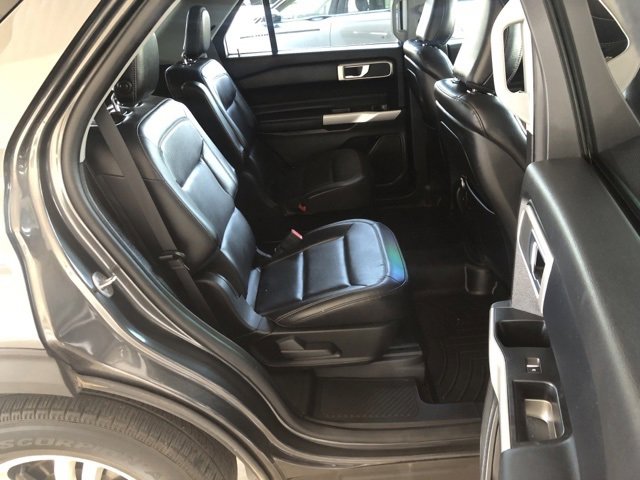Used 2020 Ford Explorer XLT w/ Equipment Group 202A image 14