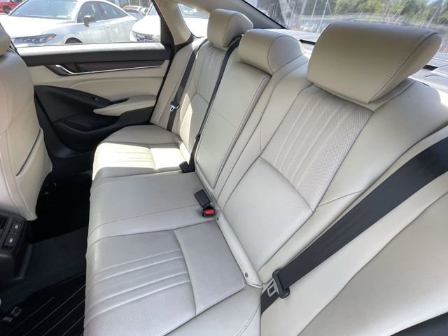 Used 2021 Honda Accord Touring image 14